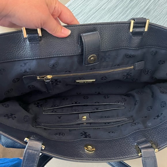 Tory Burch tote - Picture 3 of 7